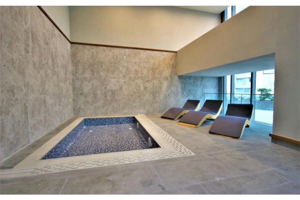 4662m81312544186-1170x738